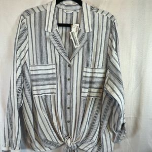 Reitmans Womens Blue and White Striped Linen Blend Button Up Top Size 2X